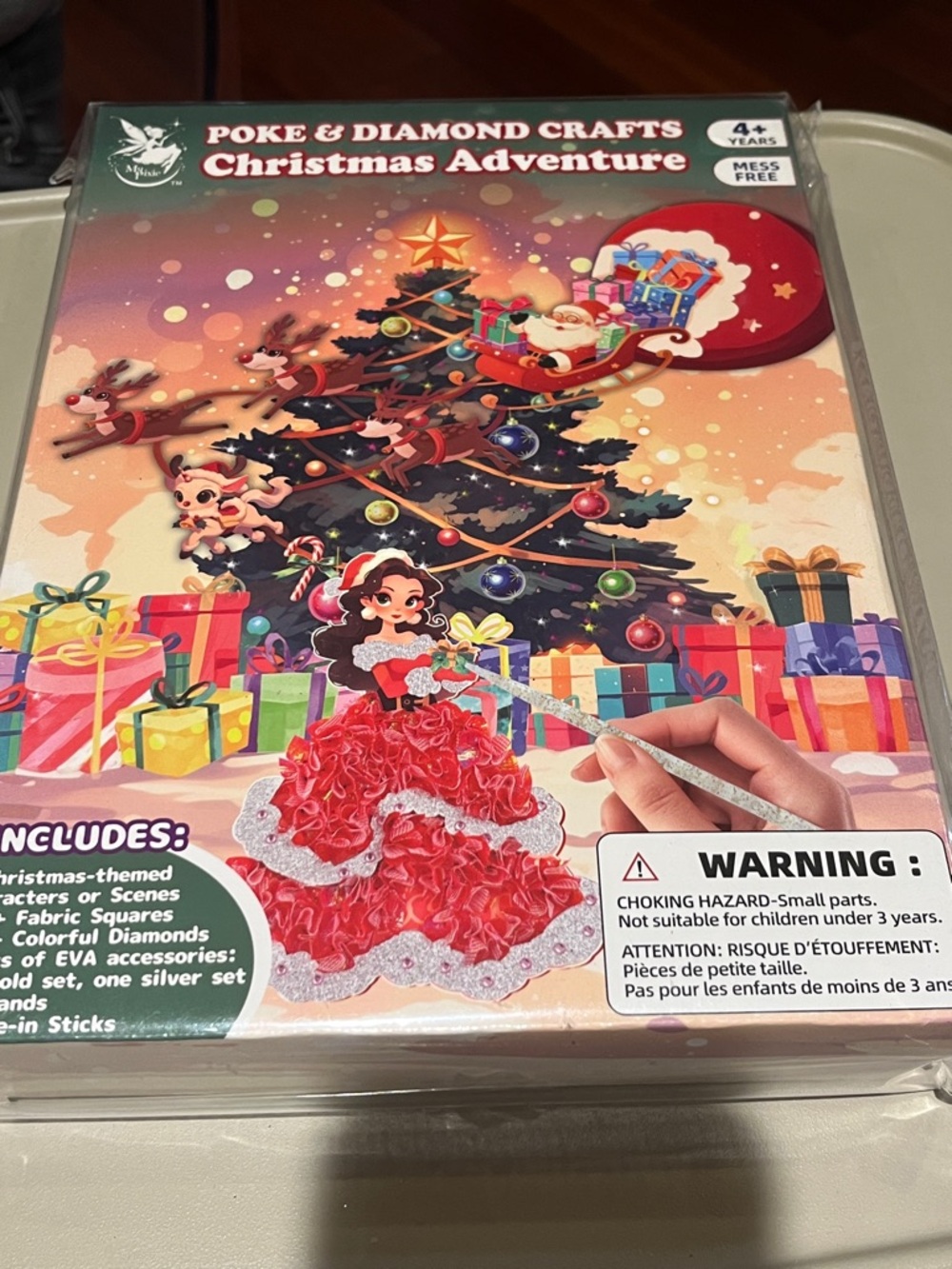 Christmas Adventure Holiday Craft Kit - Red & Green